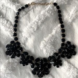 NEW J CREW NECKLACE BLACK CRYSTAL CLUSTER  STATEMENT JEWELRY STYLE E8906